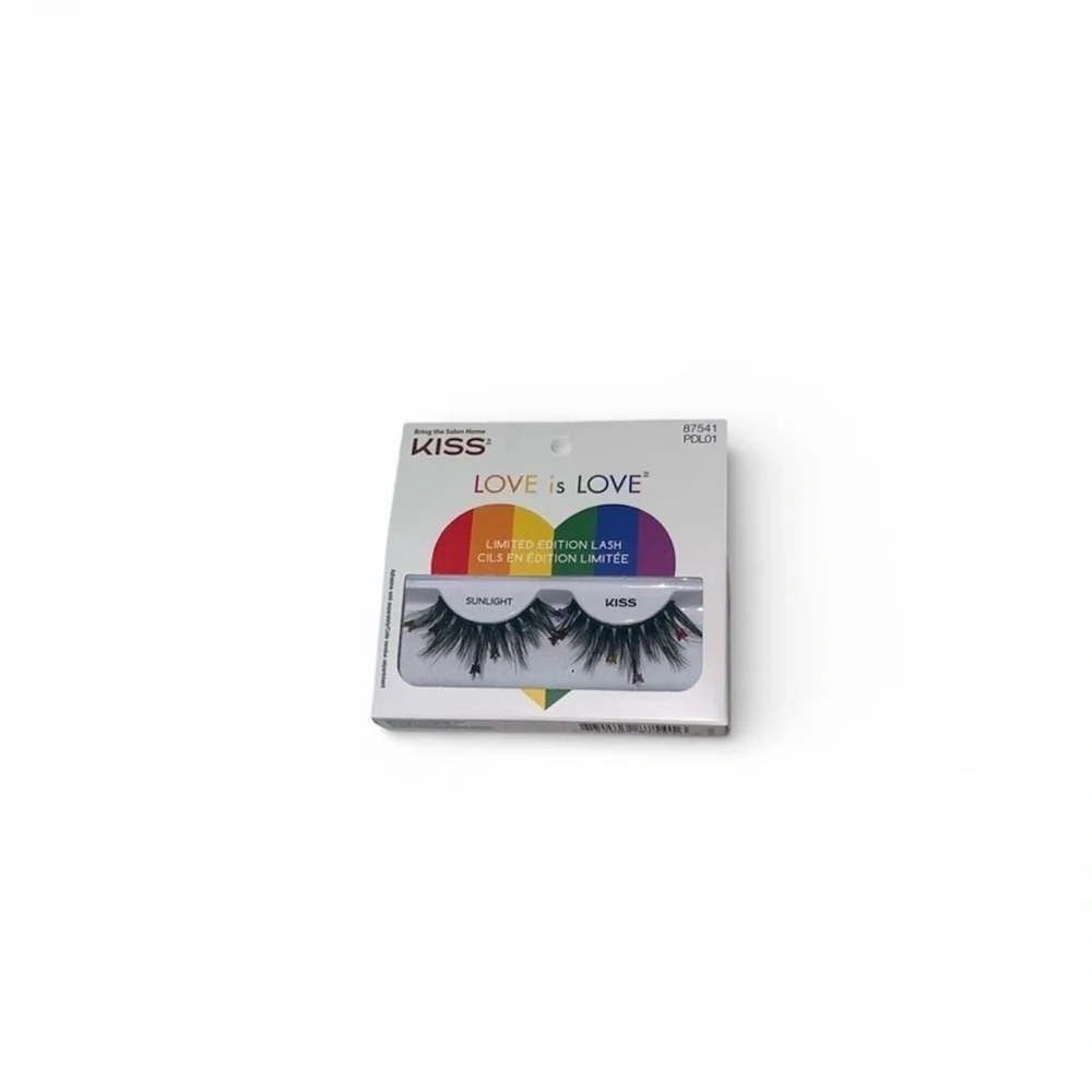 Kiss Love is Love Multicolor Lashes